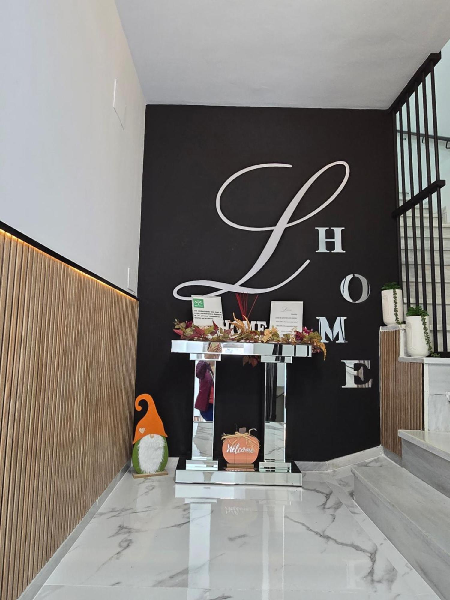 Lhome Sevilla Exteriér fotografie