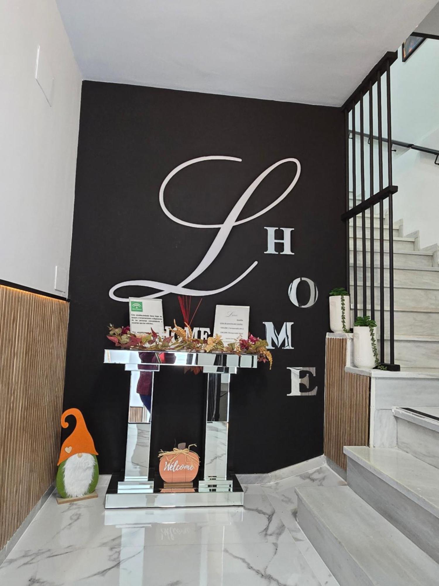 Lhome Sevilla Exteriér fotografie