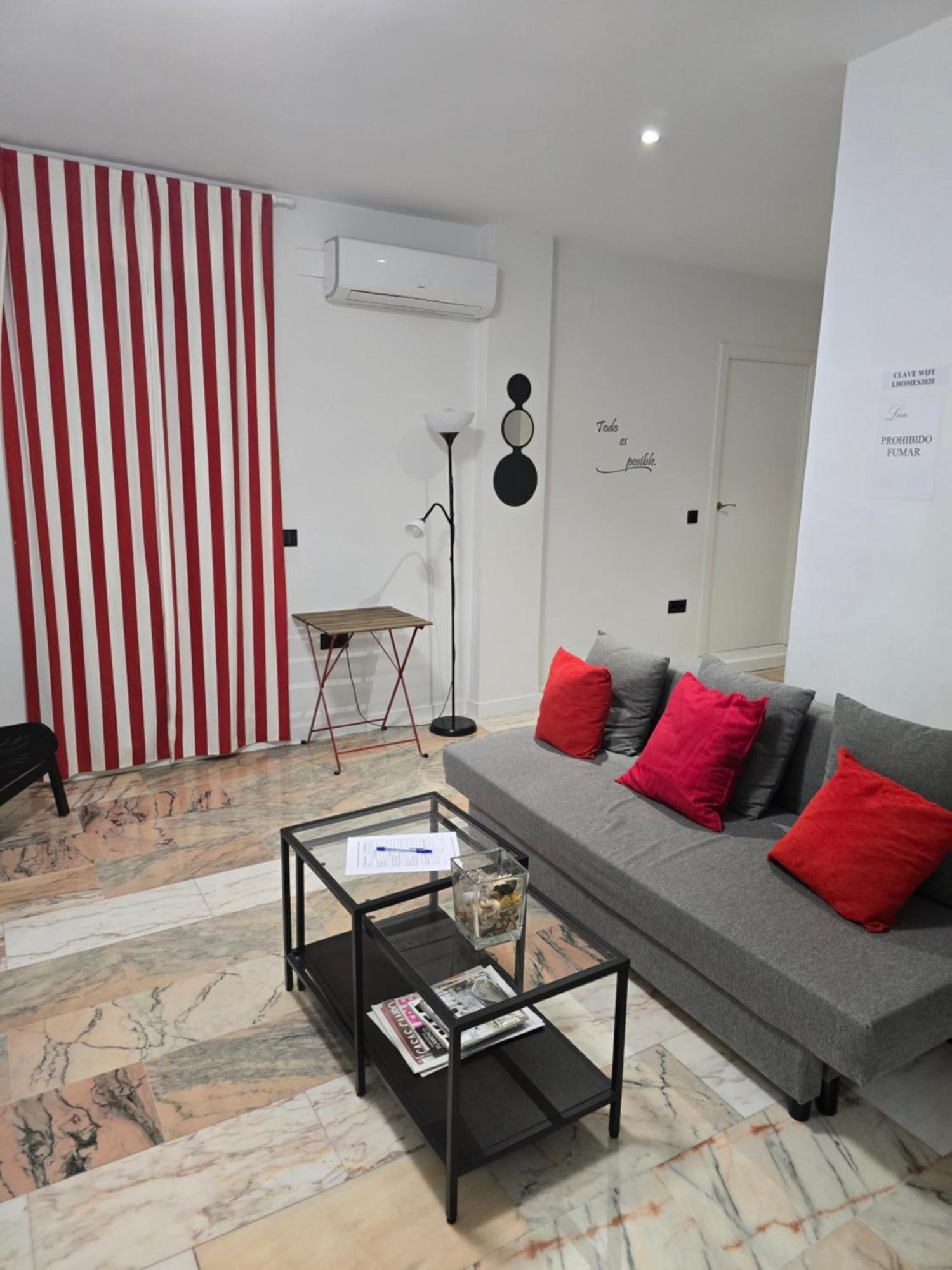 Lhome Sevilla Exteriér fotografie